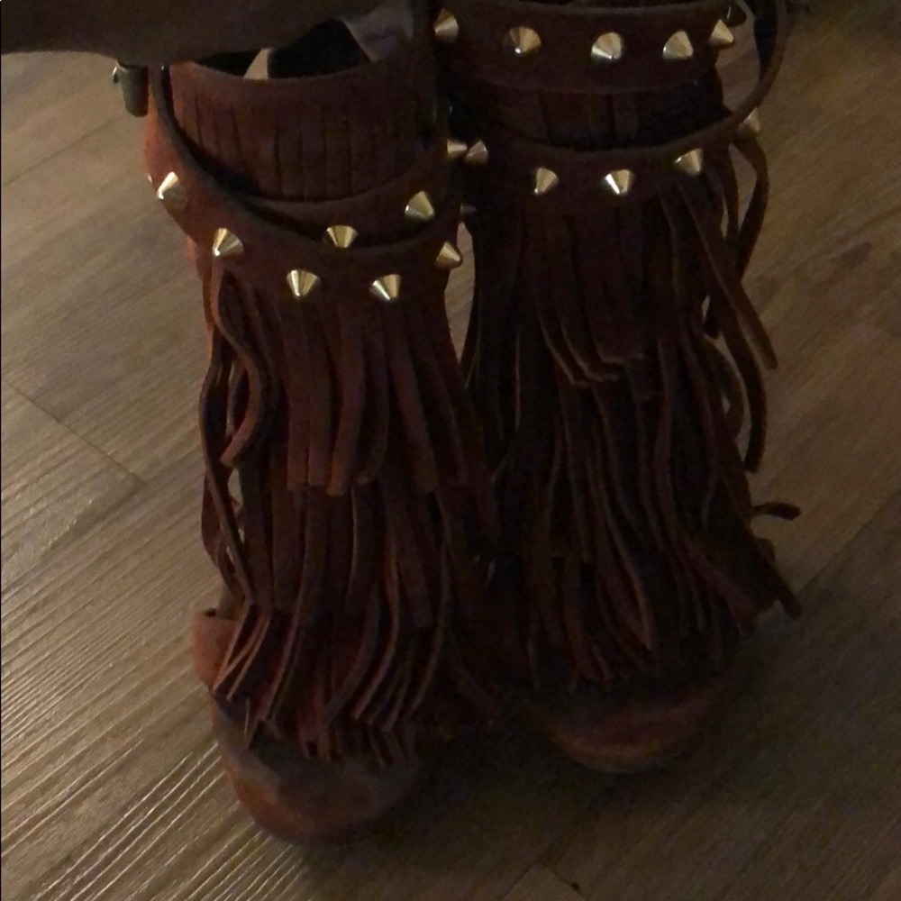 Cognac Fringe Heels Size:38
